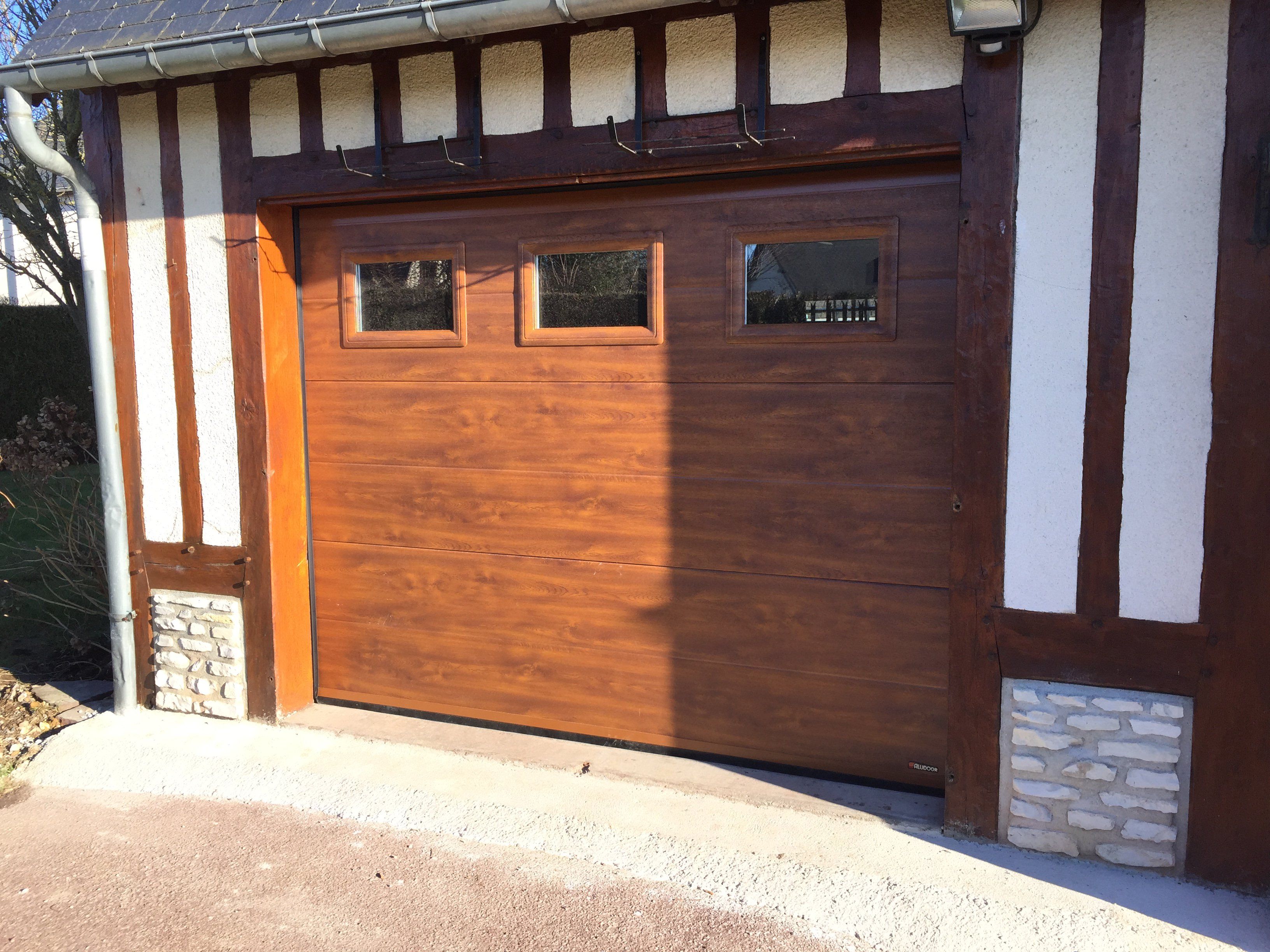 porte de garage imitation bois chene dore