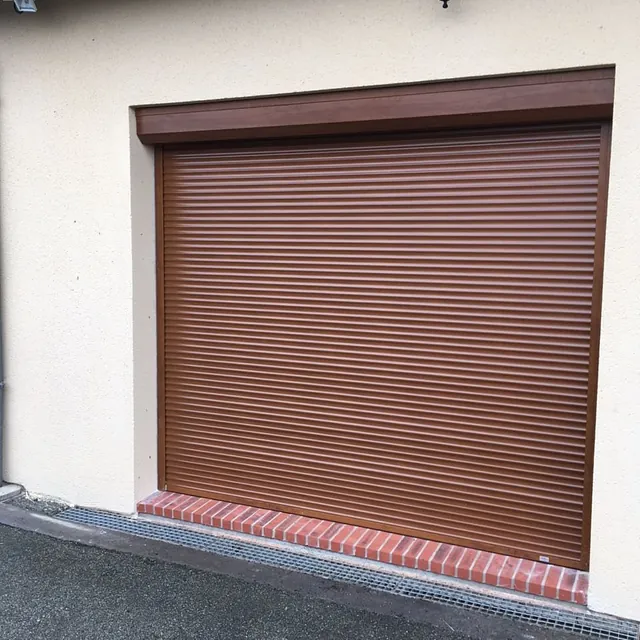 volet roulant imitation bois chene dore fenetrea