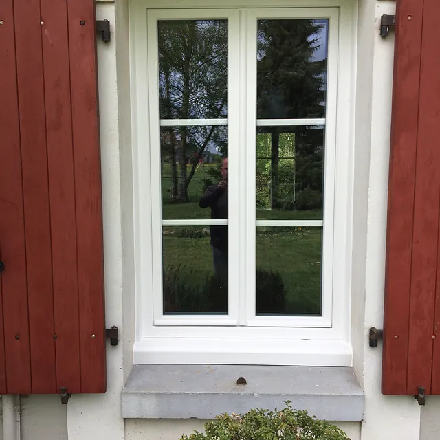 fenetre pvc blanc fenetrea